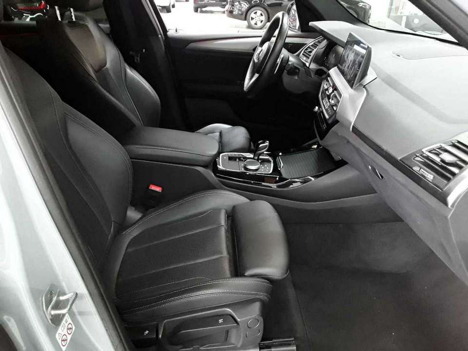 BMW X3 - Imagem 11