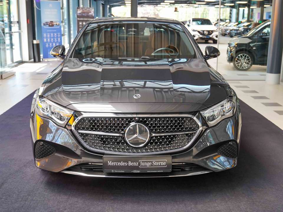 Mercedes-Benz E 220 - Imagem 7