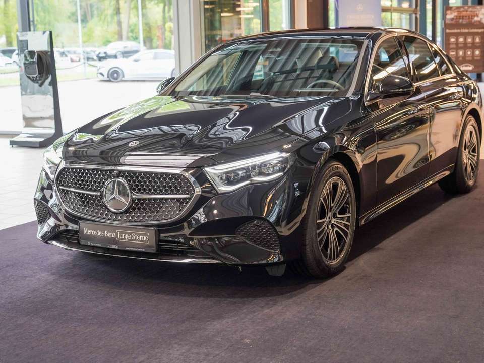 Mercedes-Benz E 200 - Imagem 7