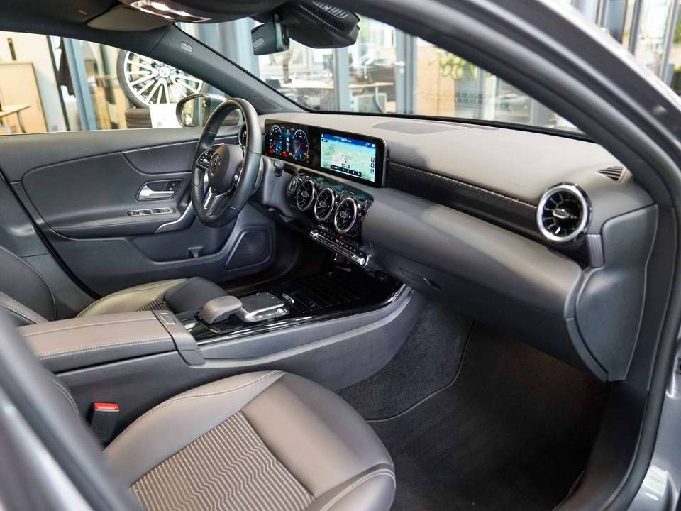 Mercedes-Benz A 200 - Imagem 10