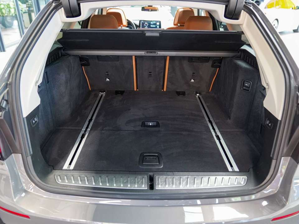 Car picture 11