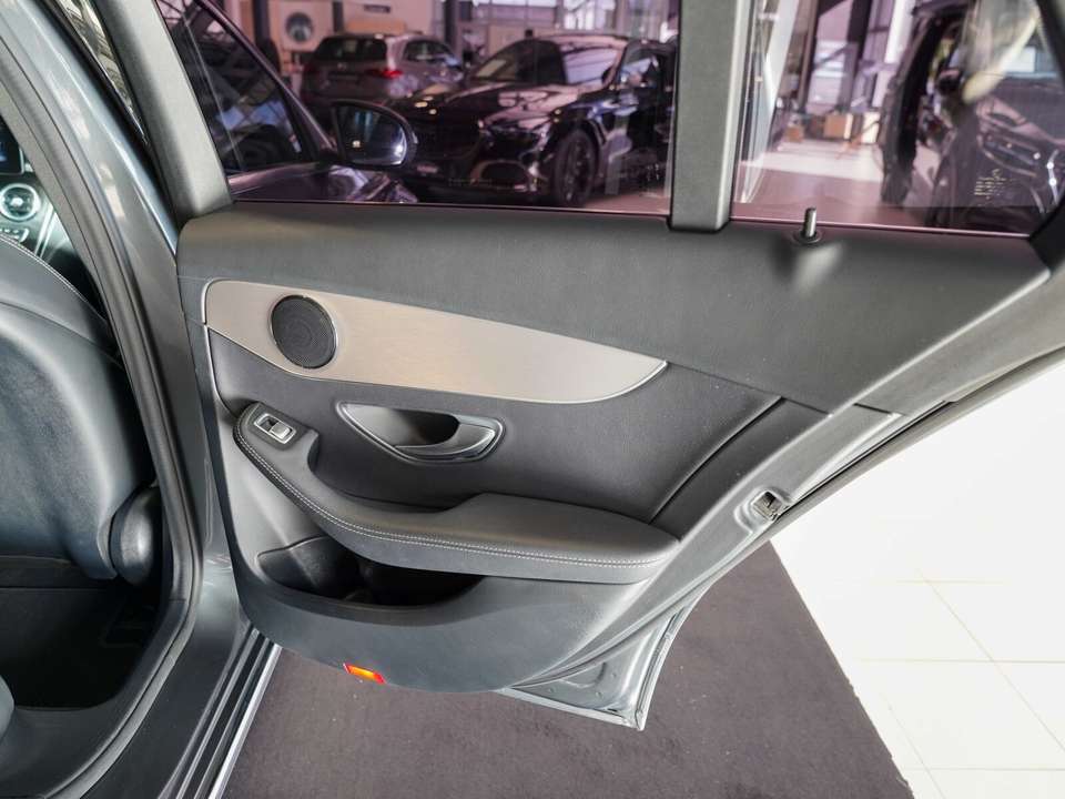Car picture 11