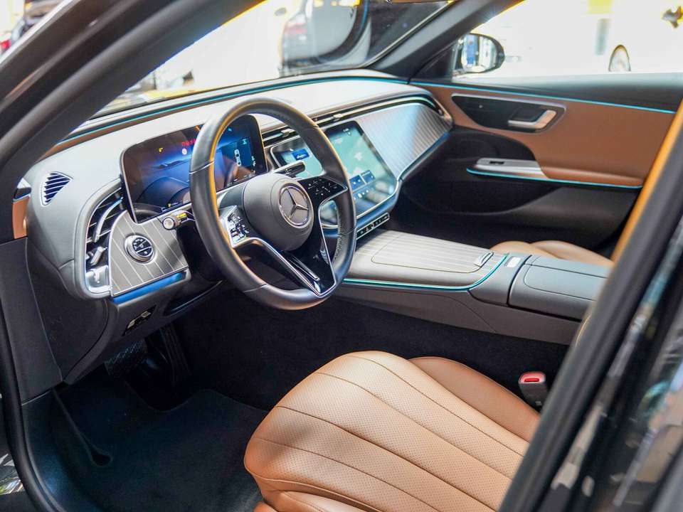 Mercedes-Benz E 220 - Imagem 14