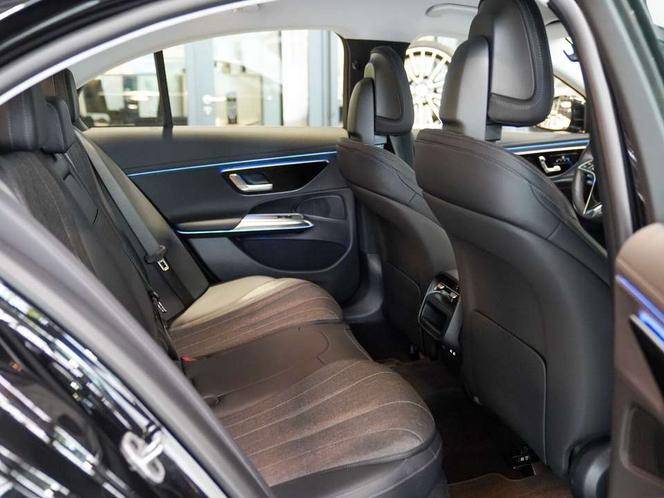 Mercedes-Benz E 200 - Imagem 13