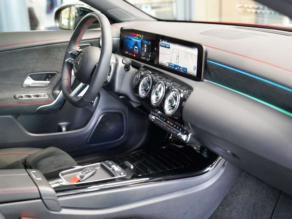 Mercedes-Benz CLA 250 - Imagem 11