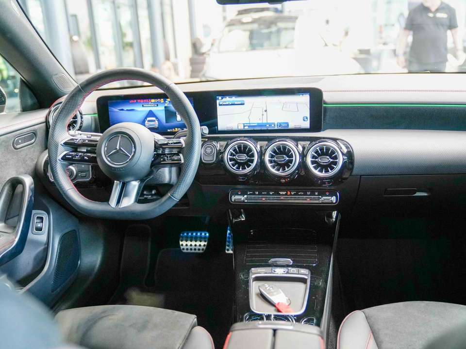 Mercedes-Benz CLA 250 - Imagem 14
