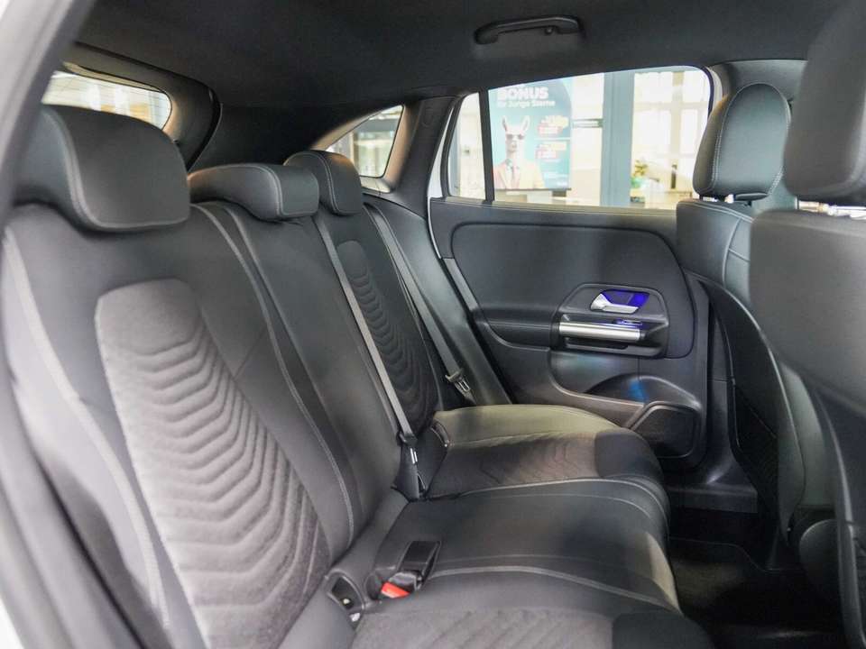 Car picture 9
