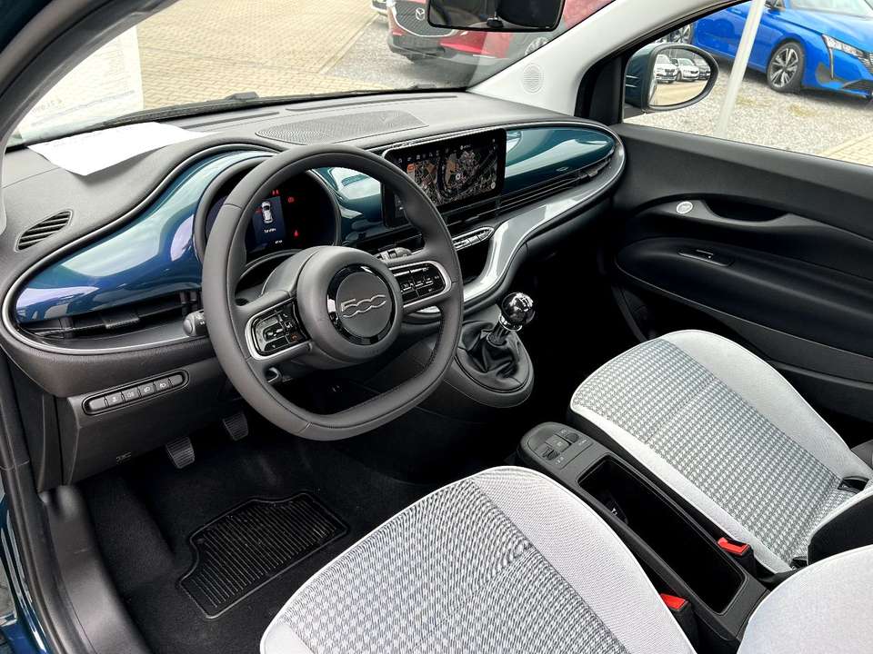 Car picture 9