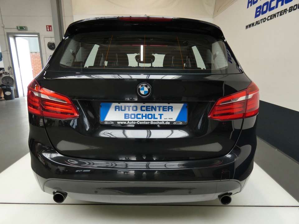 BMW 220 - Imagem 2