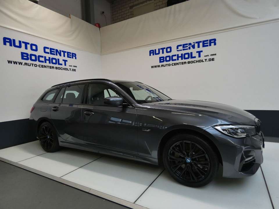 BMW 330 - Imagem 4
