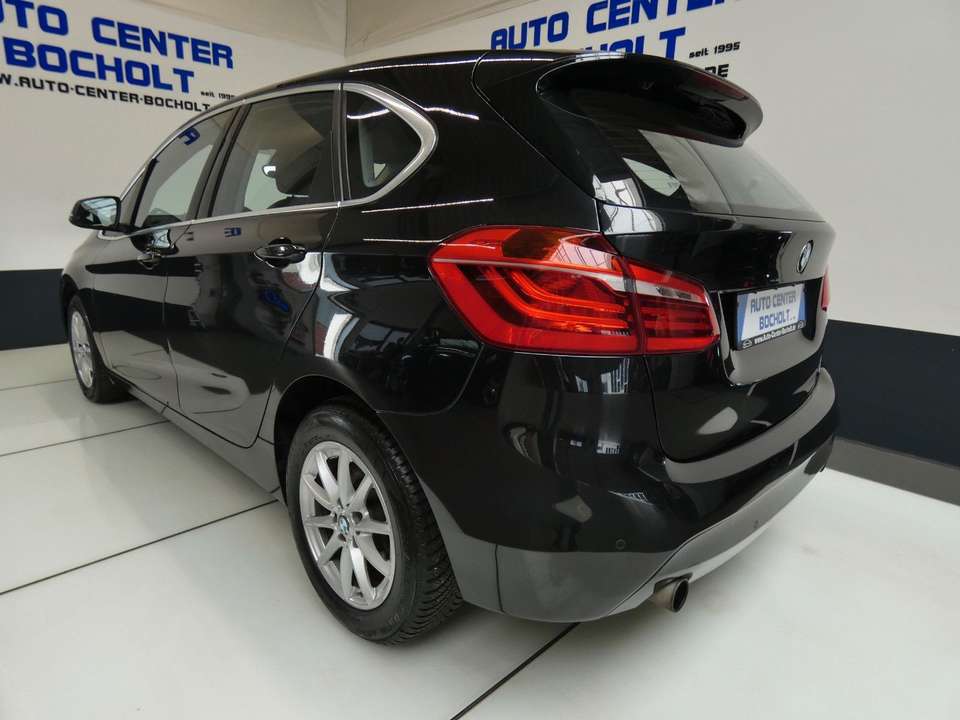 BMW 220 - Imagem 11