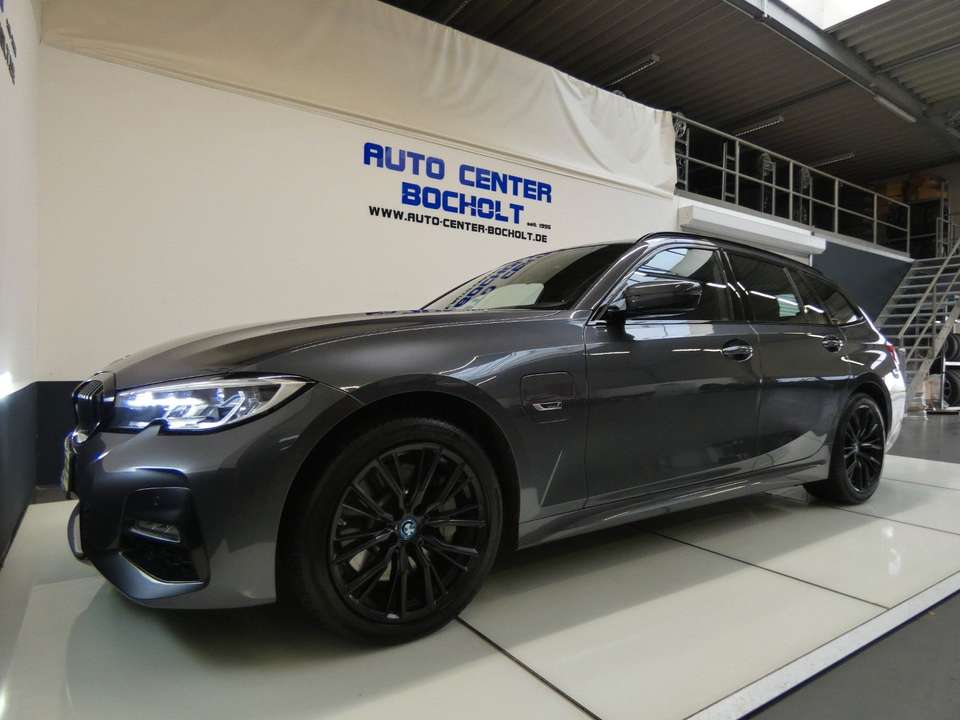 BMW 330 - Imagem 11