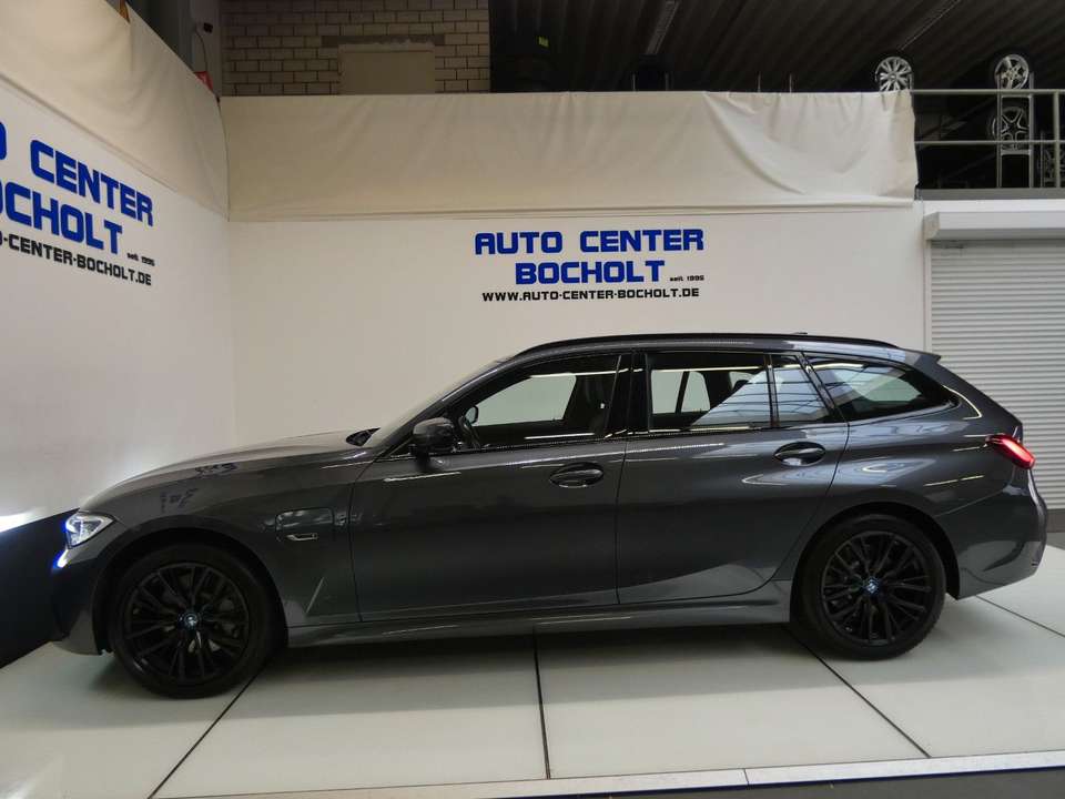 BMW 330 - Imagem 14