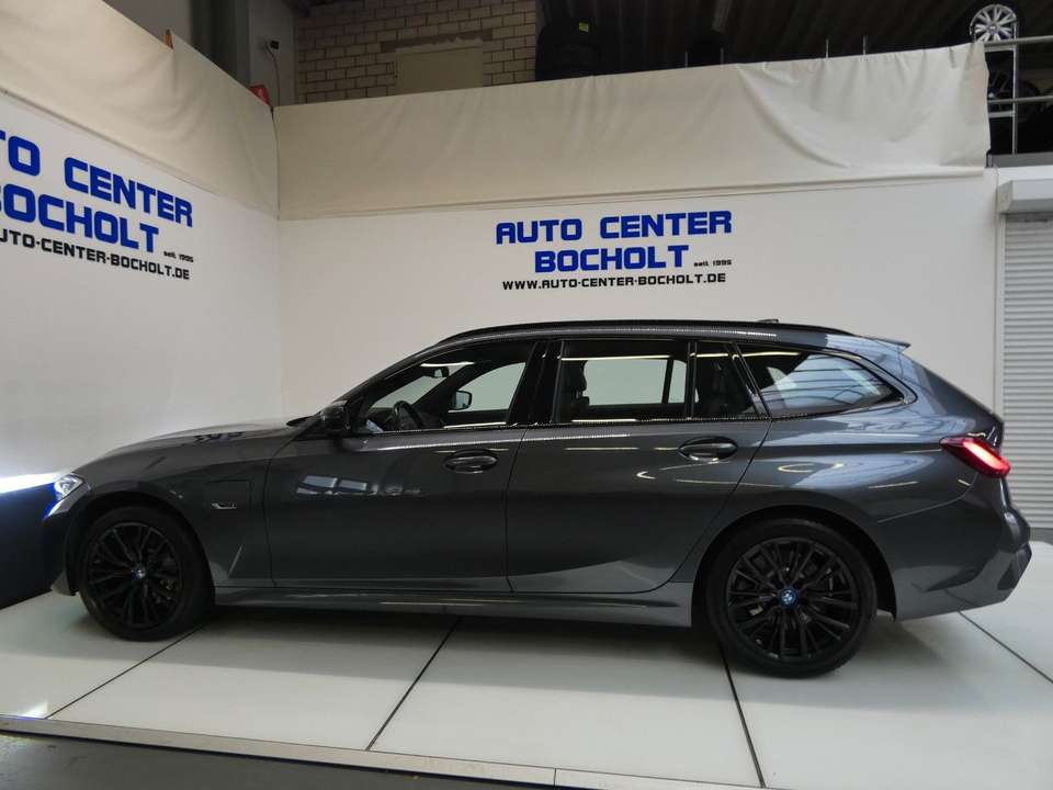 BMW 330 - Imagem 15