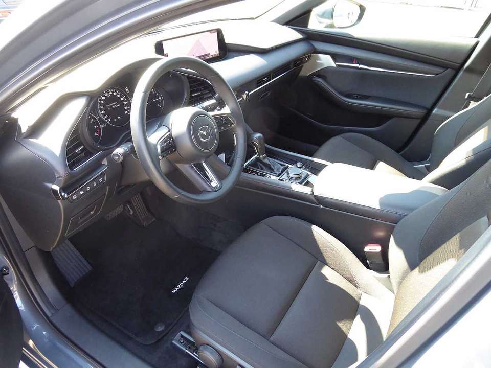 Mazda 3 - Imagem 8