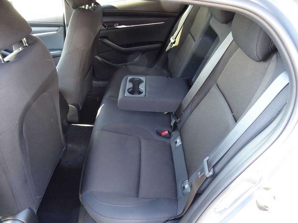 Mazda 3 - Imagem 10