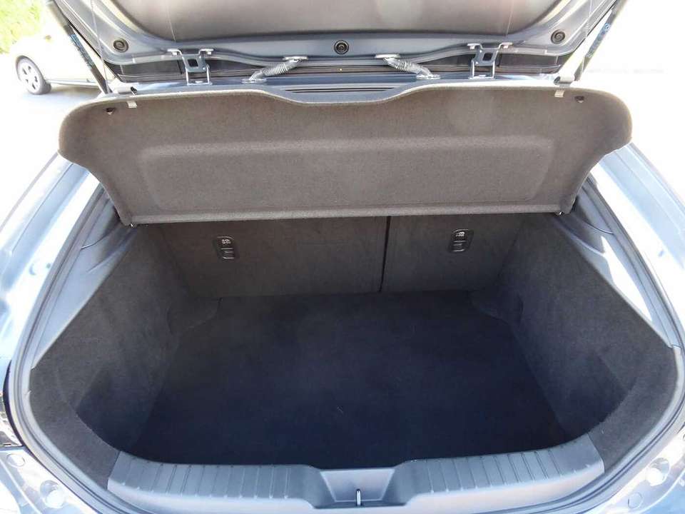 Mazda 3 - Imagem 11