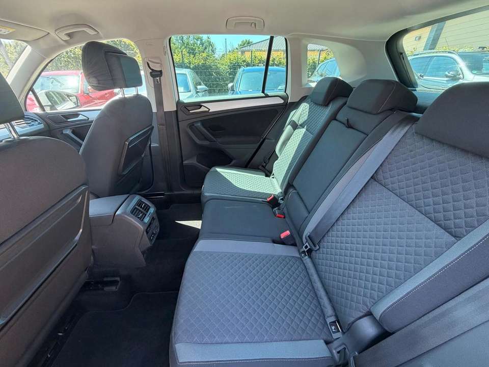 Volkswagen Tiguan - Imagem 12