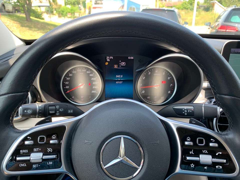 Mercedes-Benz C 180 - Imagem 11