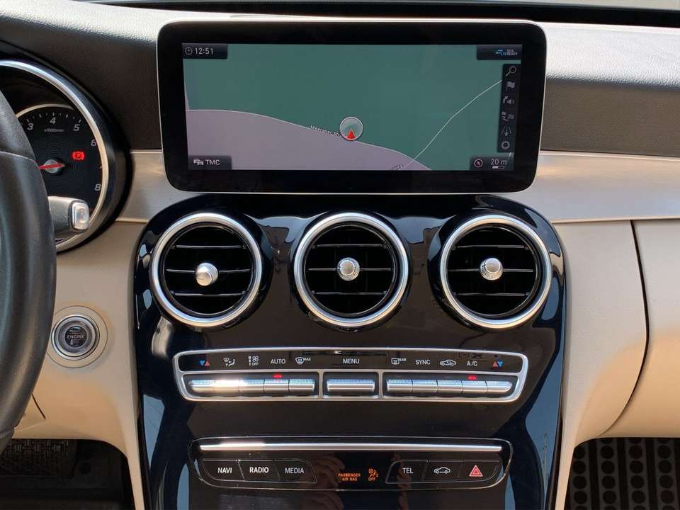 Mercedes-Benz C 180 - Imagem 12