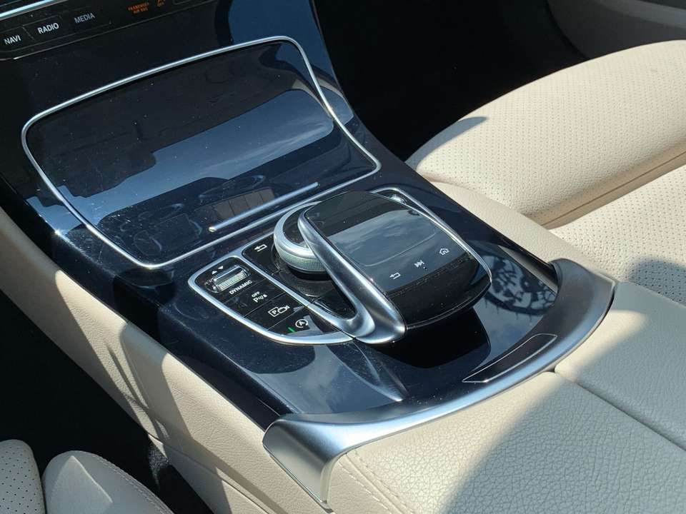 Mercedes-Benz C 180 - Imagem 13