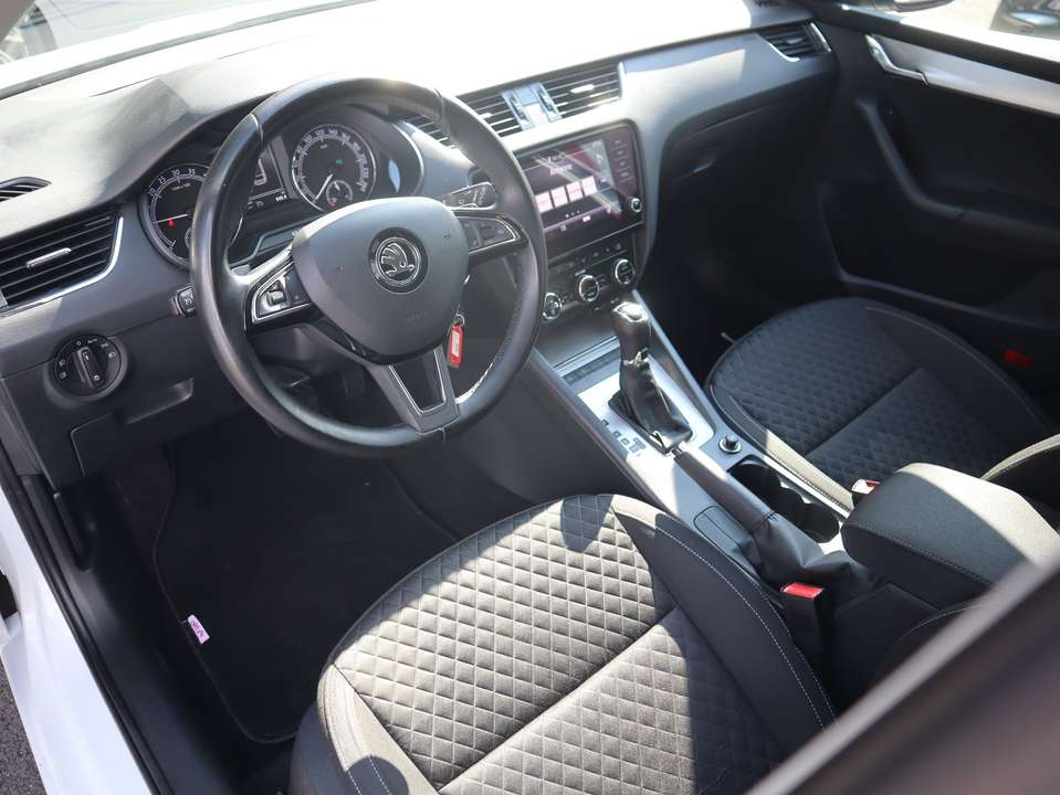 Skoda Octavia - Imagem 9