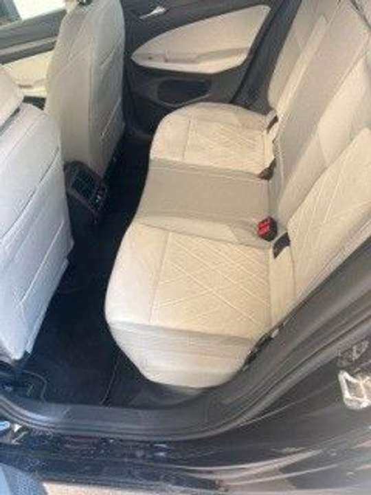 Volkswagen Golf - Imagem 8