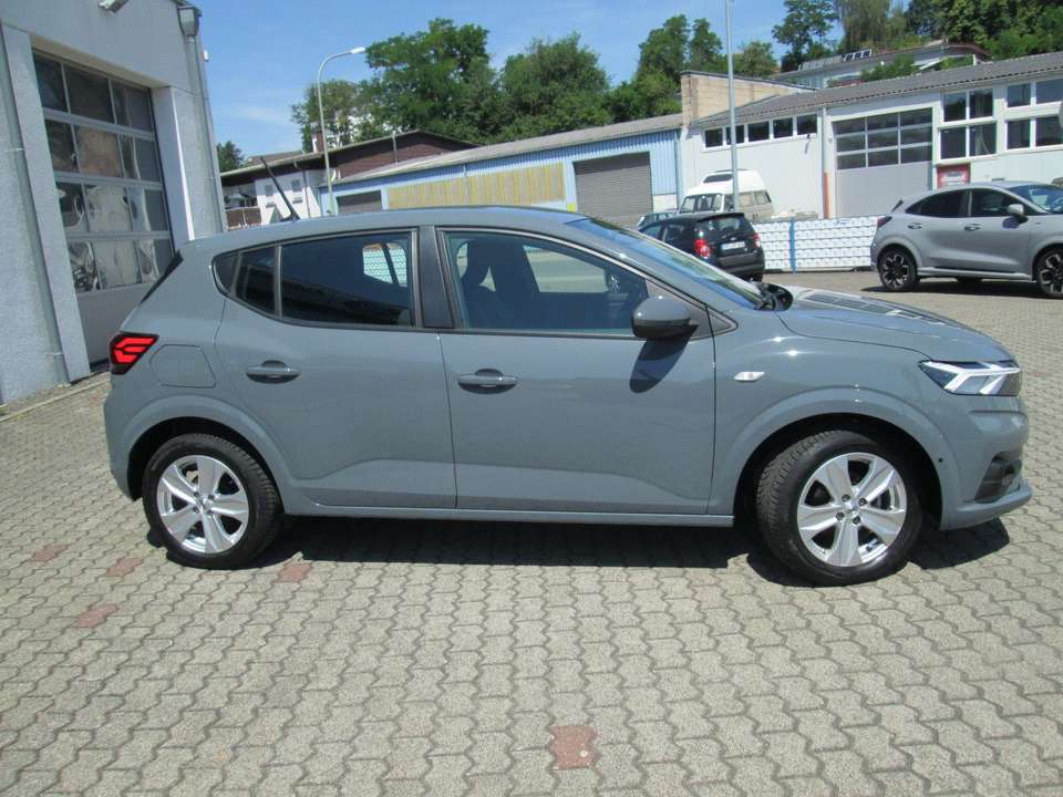 Dacia Sandero - Imagem 3