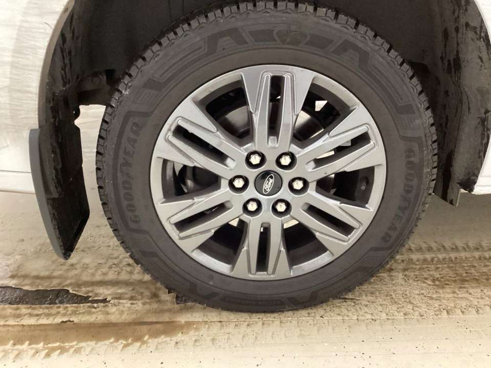 Ford Tourneo Custom - Imagem 4