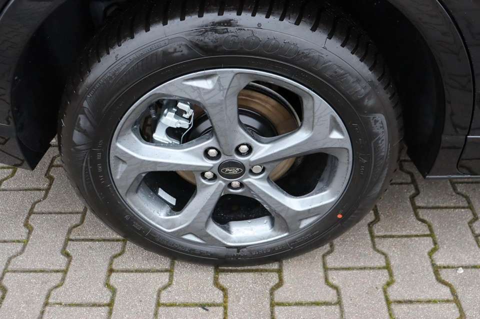 Ford Kuga - Imagem 2