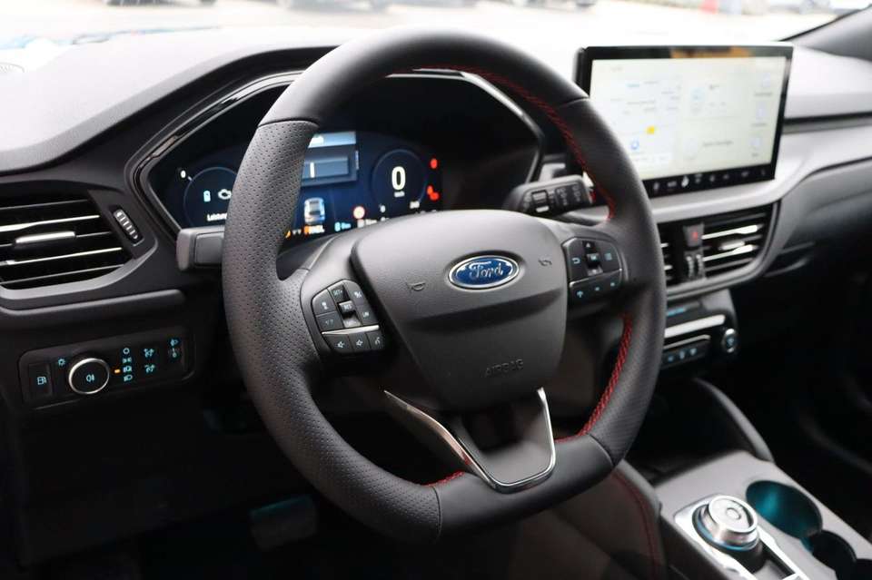 Ford Kuga - Imagem 15
