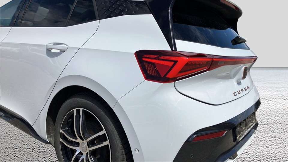 CUPRA Born - Imagem 13