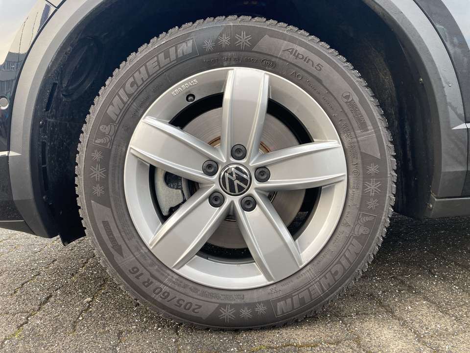 Volkswagen T-Roc - Imagem 7