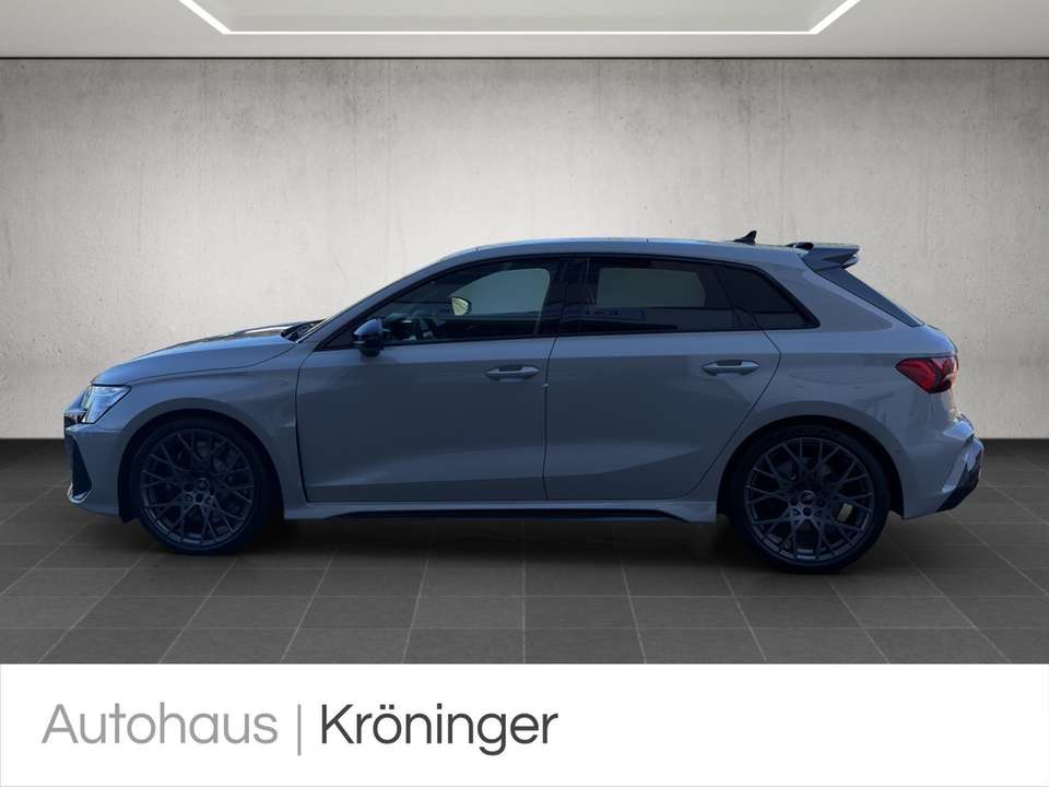 Audi RS3 - Imagem 3