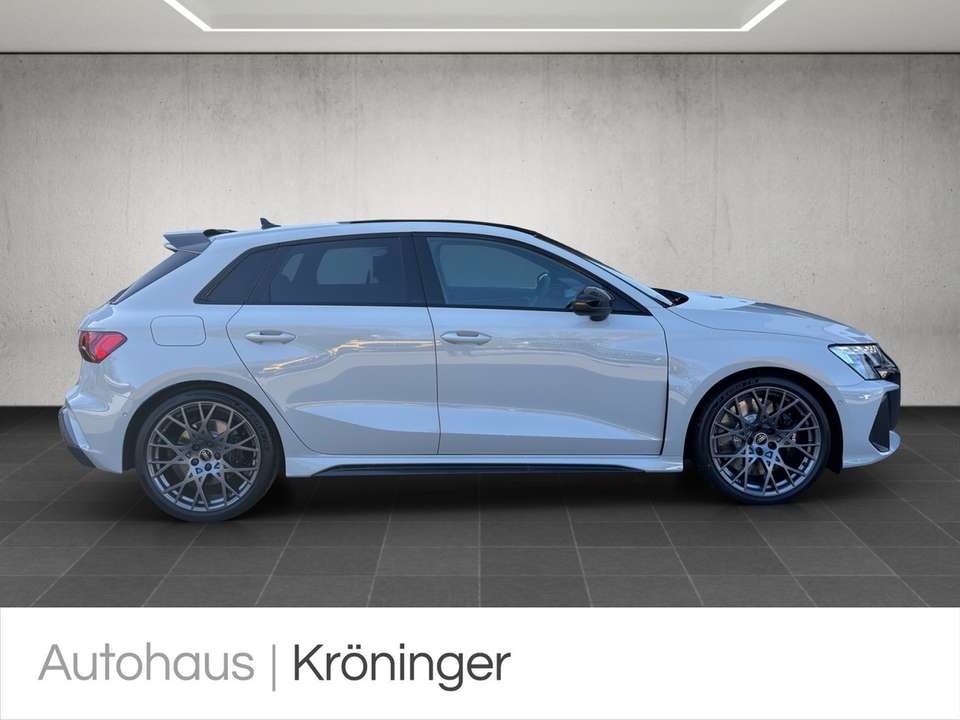 Audi RS3 - Imagem 4