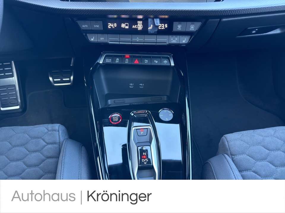 Audi RS3 - Imagem 14