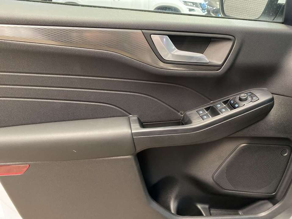 Ford Kuga - Imagem 12