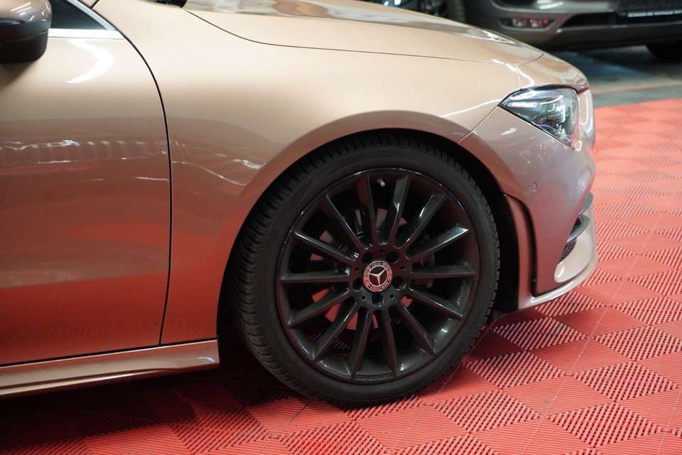 Mercedes-Benz CLA 180 - Imagem 5