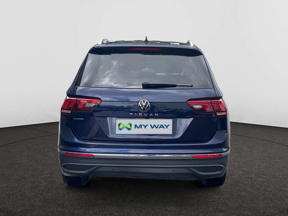 Volkswagen Tiguan Allspace - Imagem 6