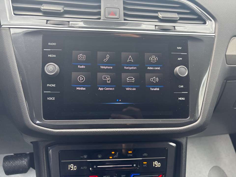 Volkswagen Tiguan Allspace - Imagem 11