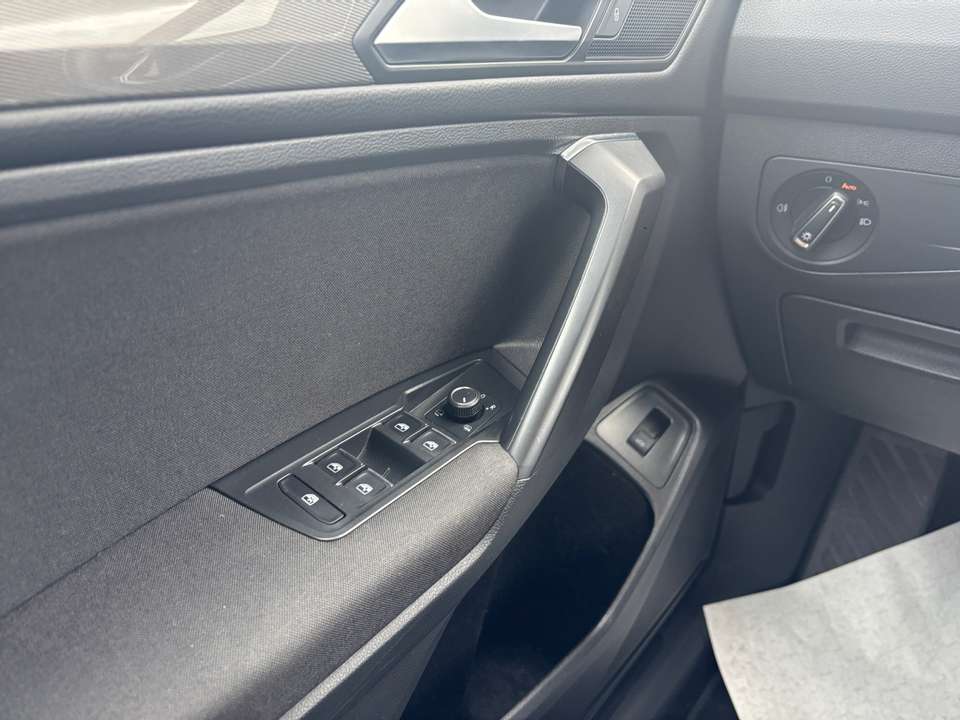 Volkswagen Tiguan Allspace - Imagem 13