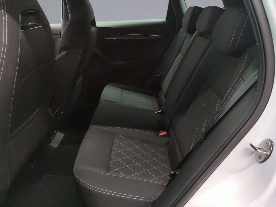 Skoda Karoq - Imagem 9