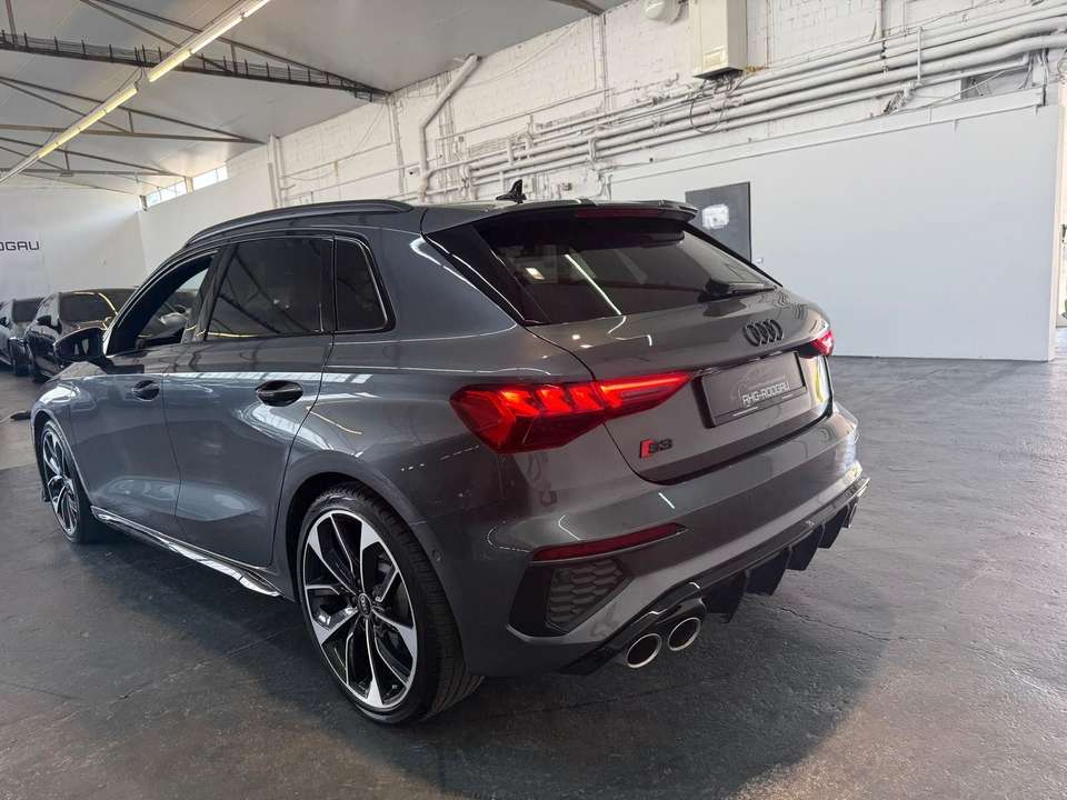 Audi S3 - Imagem 7