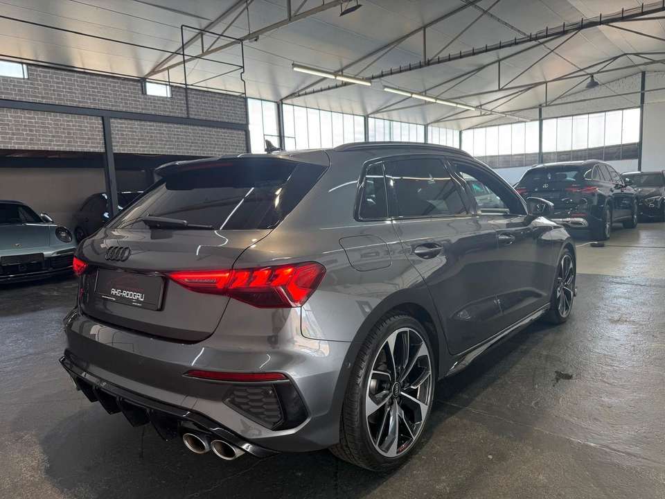 Audi S3 - Imagem 8