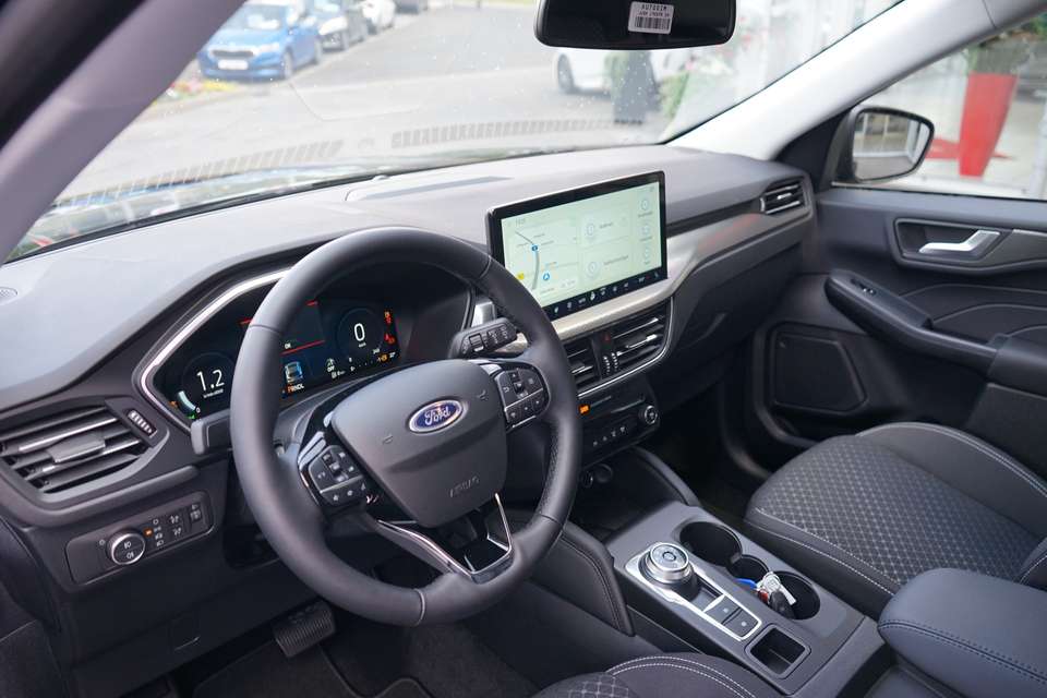 Ford Kuga - Imagem 8