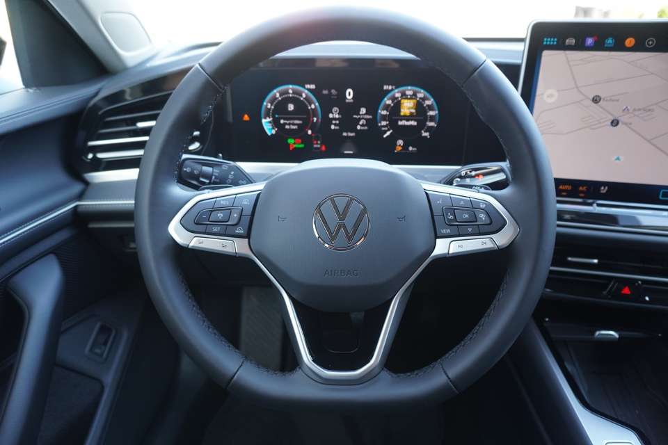 Volkswagen Passat Variant - Imagem 11