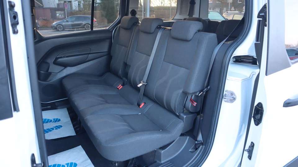 Ford Tourneo Connect - Imagem 14