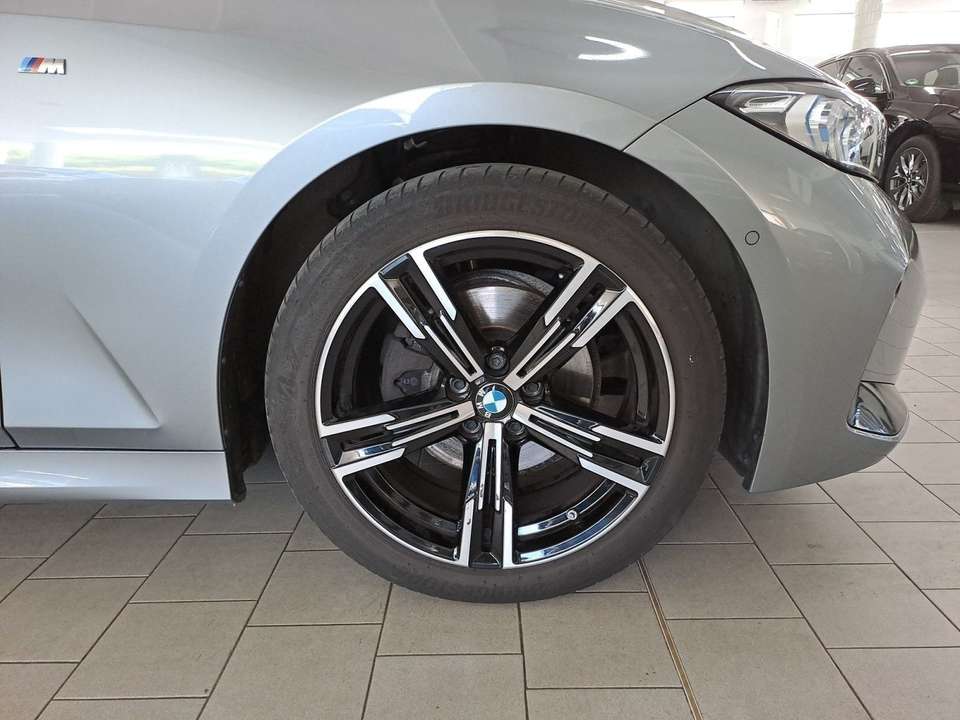 BMW 320 - Imagem 12