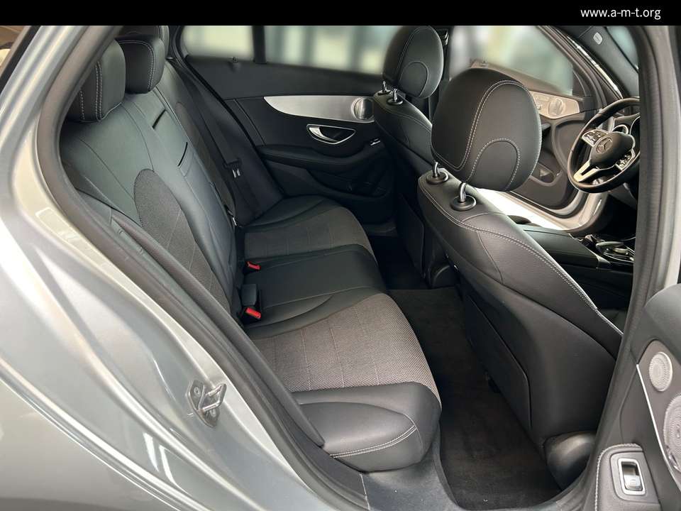 Mercedes-Benz C 220 - Imagem 13