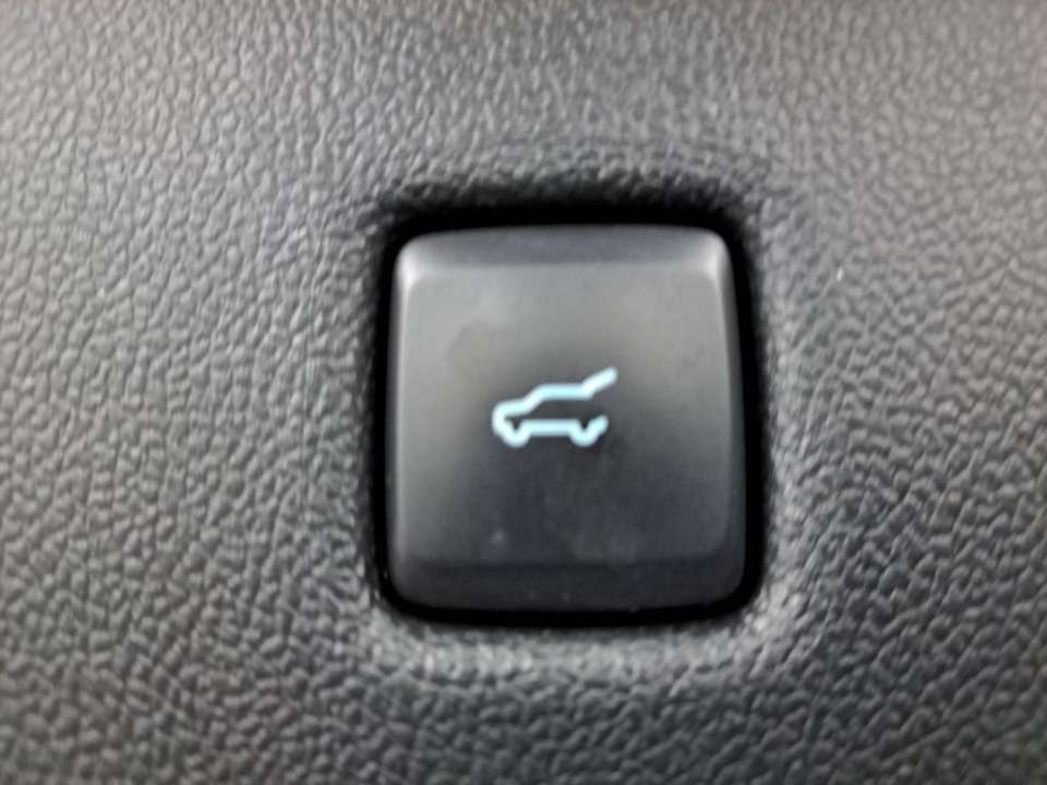 Ford Kuga - Imagem 8